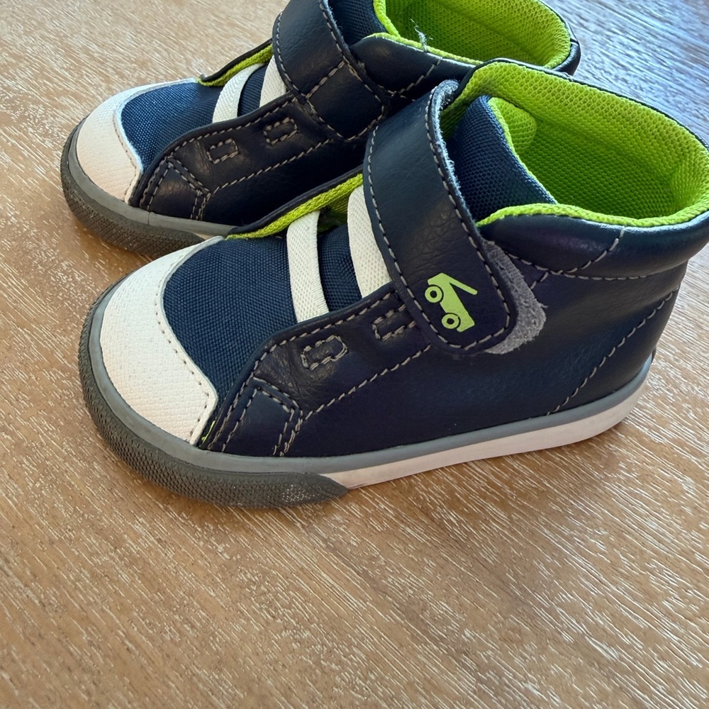 Toddler Navy and Green High-Top Sneakers